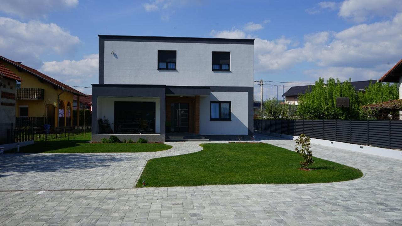 Rooms Slavonski Brod Exterior photo