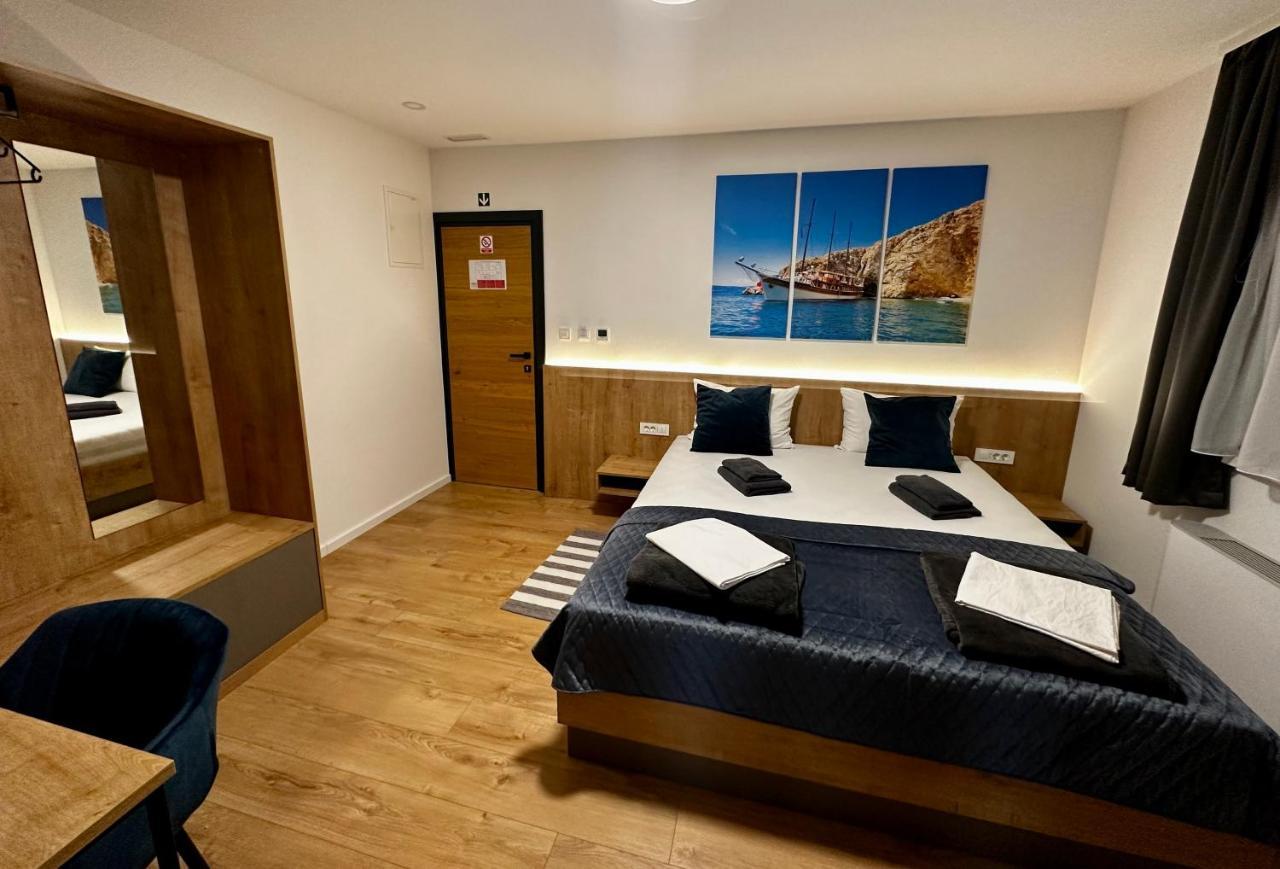 Rooms Slavonski Brod Exterior photo